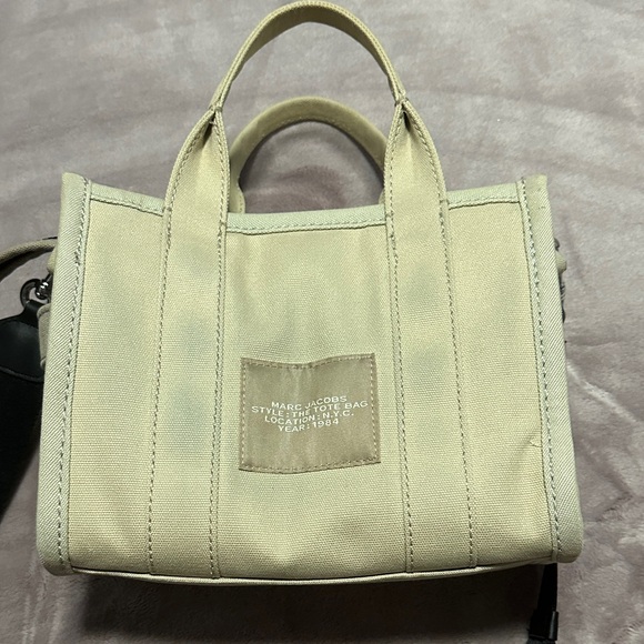 Marc Jacobs small tote - Picture 3 of 13